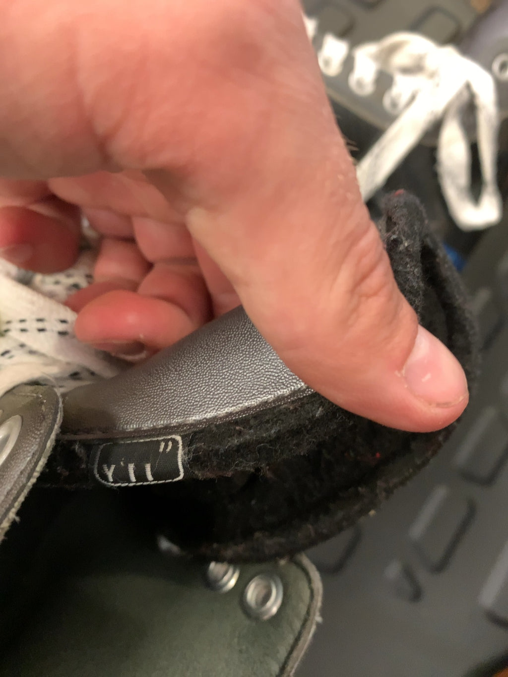Bauer Accel Size 11C Hockey Skates