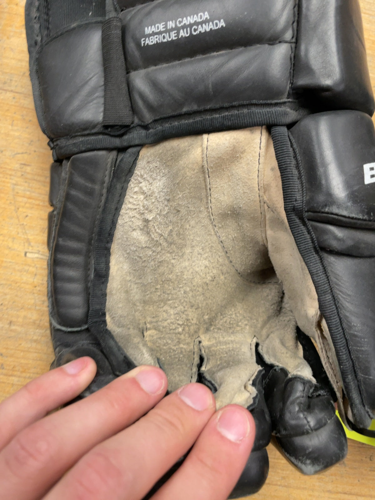 Bauer Armour Foam 14" Hockey Gloves