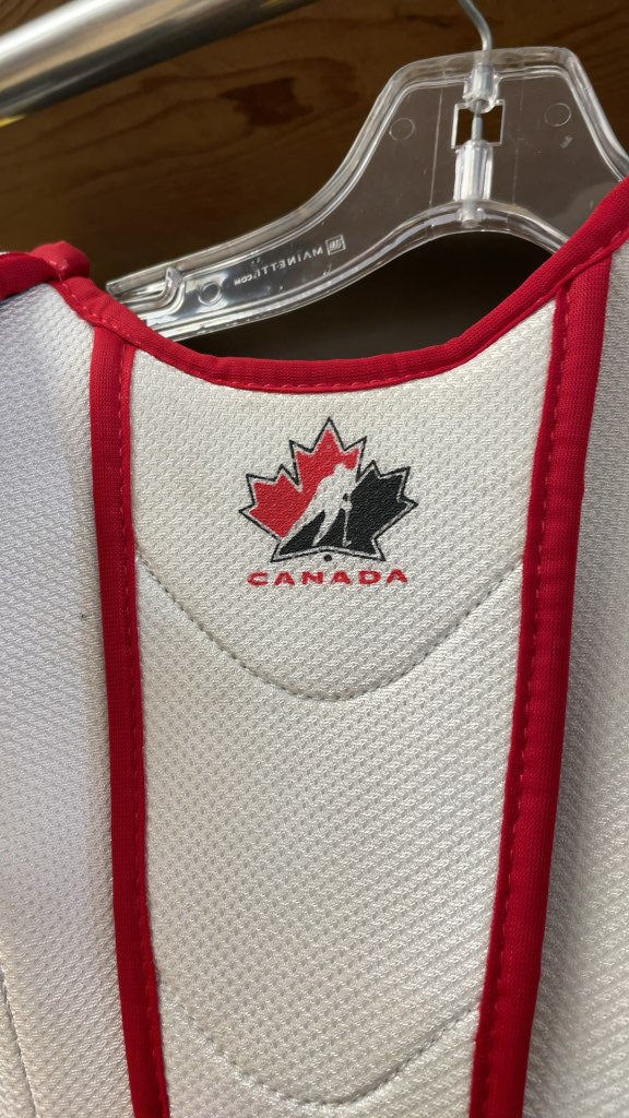Bauer Canada Youth Large Hockey Shoulder Pads
