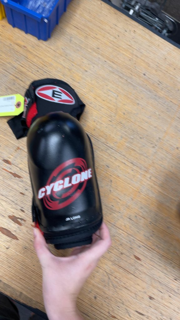 Bauer Cyclone Knee Pads - Junior Long