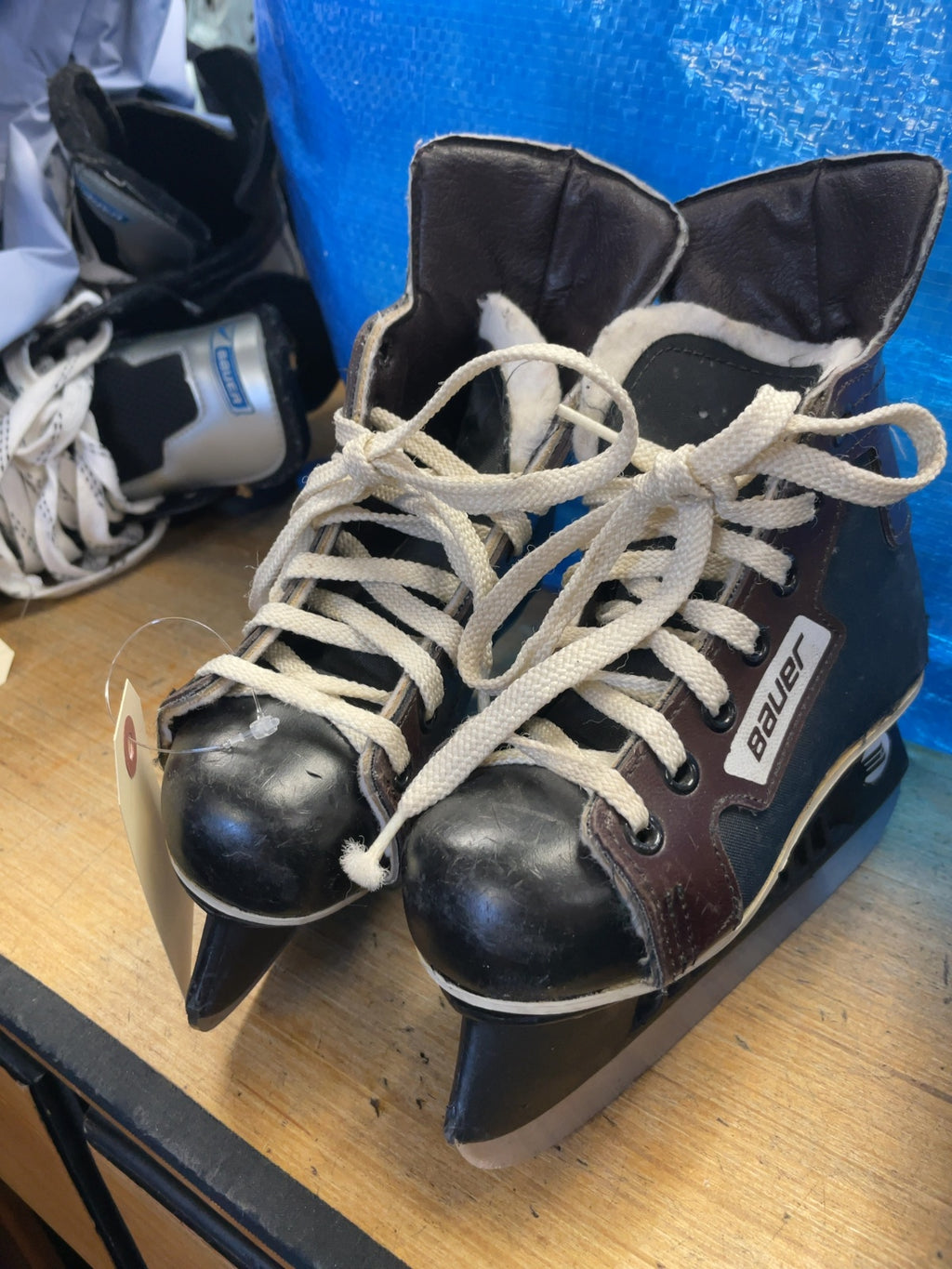 Bauer Hockey Skates 8.5C Black/Brown