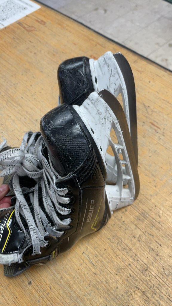 Bauer Ignite Pro Hockey Skates Size 13C