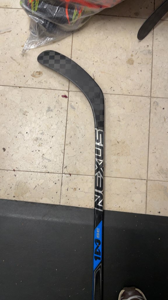 Bauer Nexus 1N SE Right Hand Hockey Stick