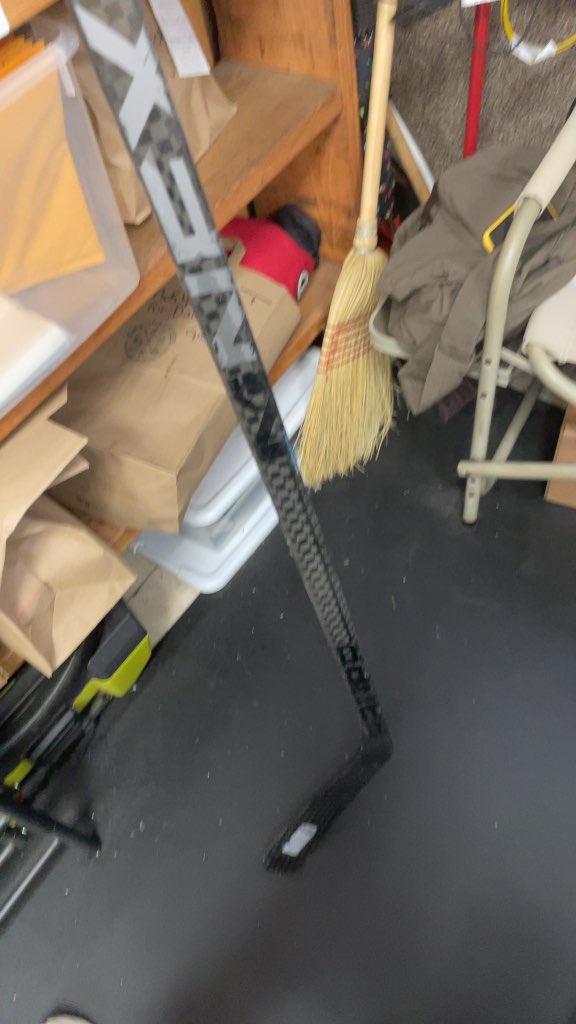 Bauer Nexus 8000 RH Hockey Stick - 77 Flex P92