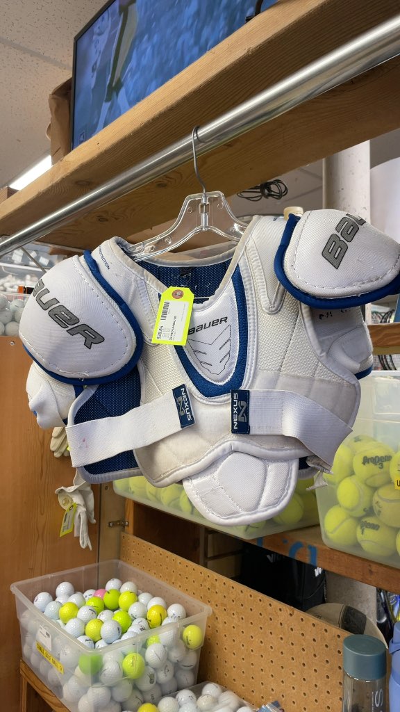 Bauer Nexus Freeze Junior Medium Hockey Shoulder Pads