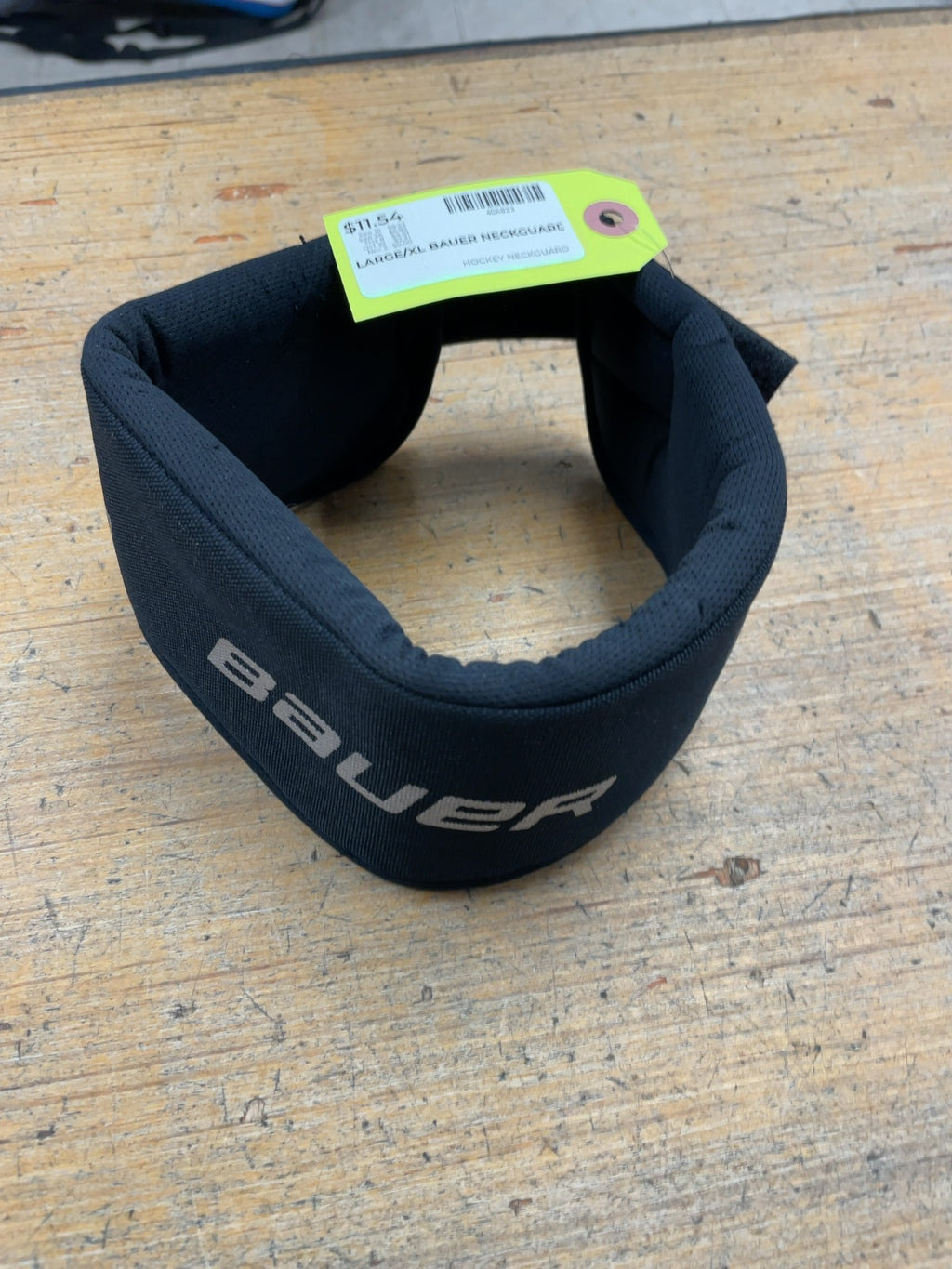Bauer NLP7 Hockey Neck Guard - L/XL