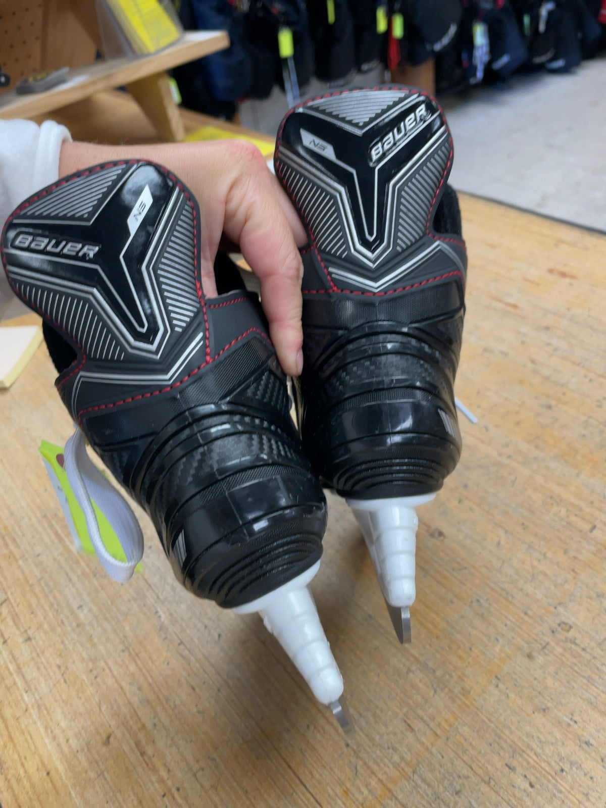 Bauer NS Hockey Skates - Size 7C