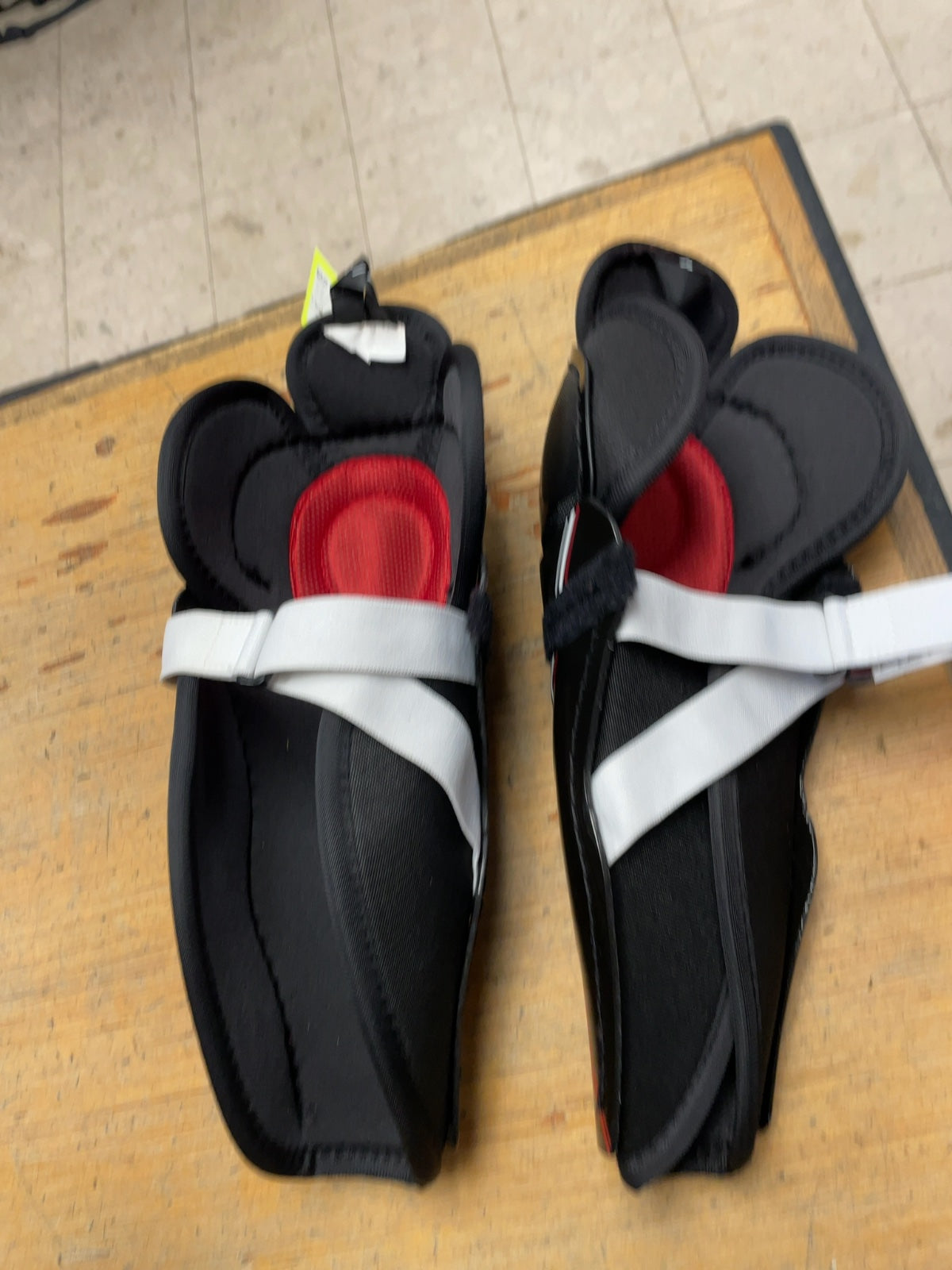 Bauer NSX Hockey Shin Pads - 10"