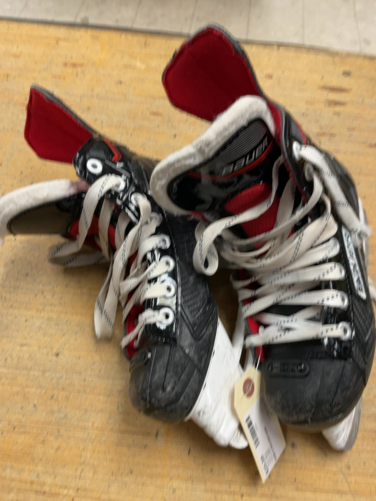 Bauer NSX Size 2 Hockey Skates