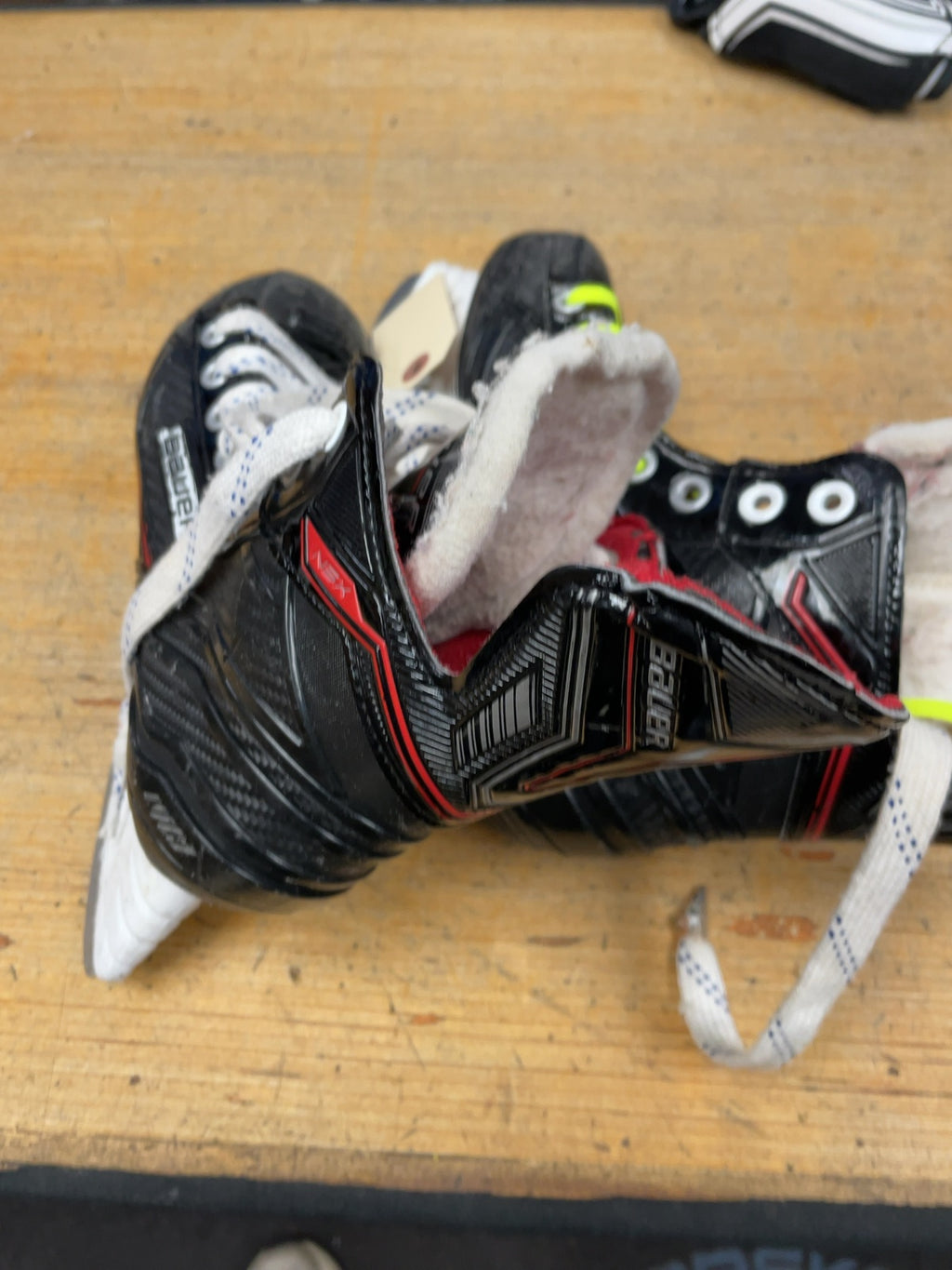 Bauer NSX Size 3 Hockey Skates