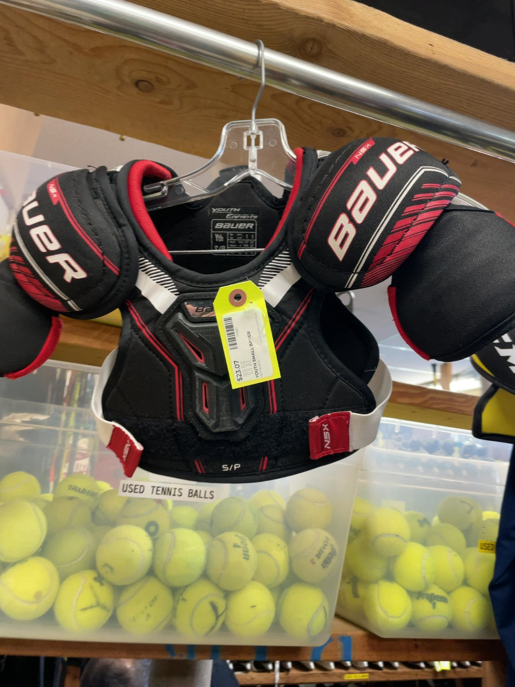 Bauer NSX Youth Small Shoulder Pads