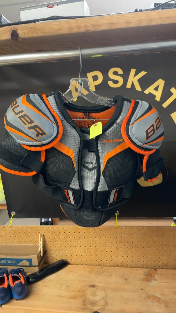 Bauer One.4 Ladies Hockey Shoulder Pads - Small