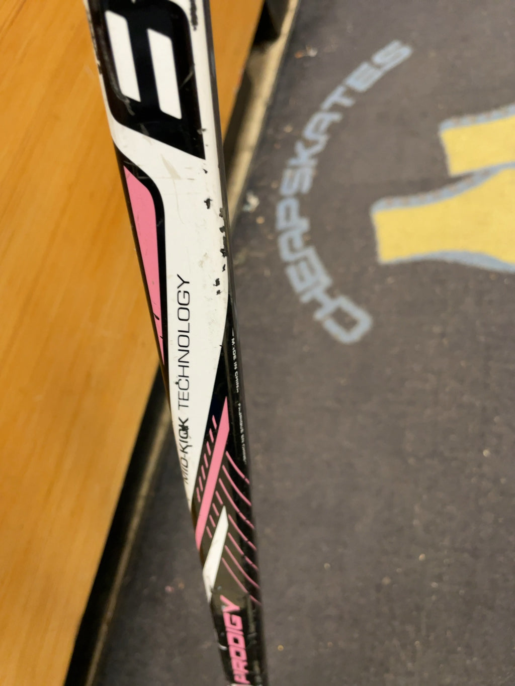 Bauer Prodigy RH Hockey Stick Black/Pink