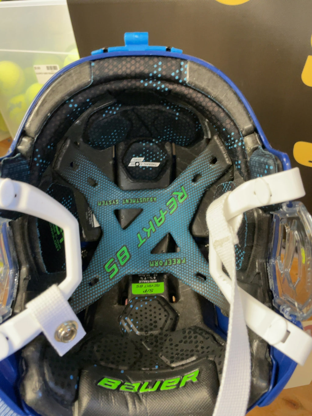 Bauer Re-Akt 85 52-56.5cm Hockey Helmet Blue