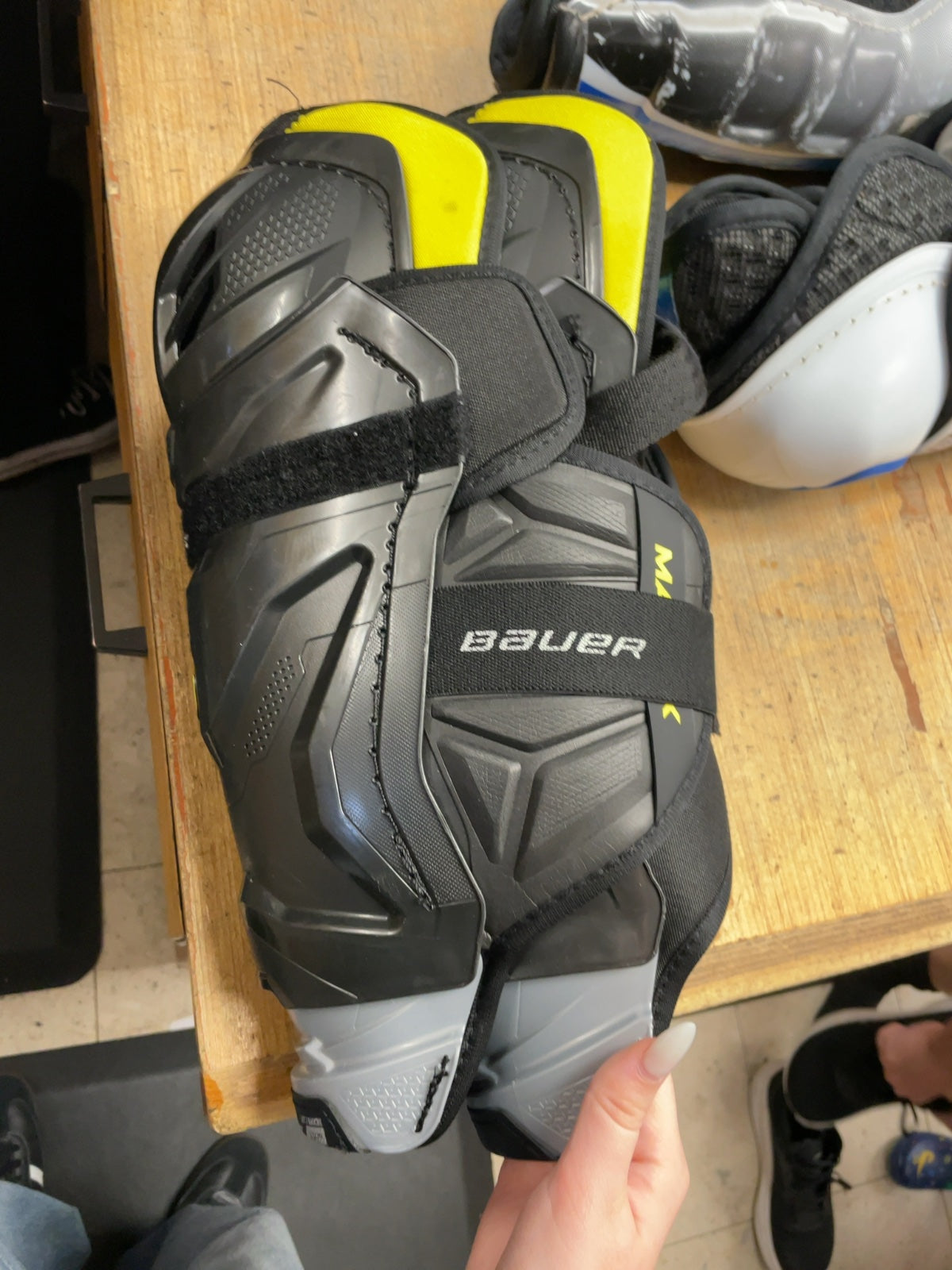 Bauer Shin Guards 13" Black/Yellow