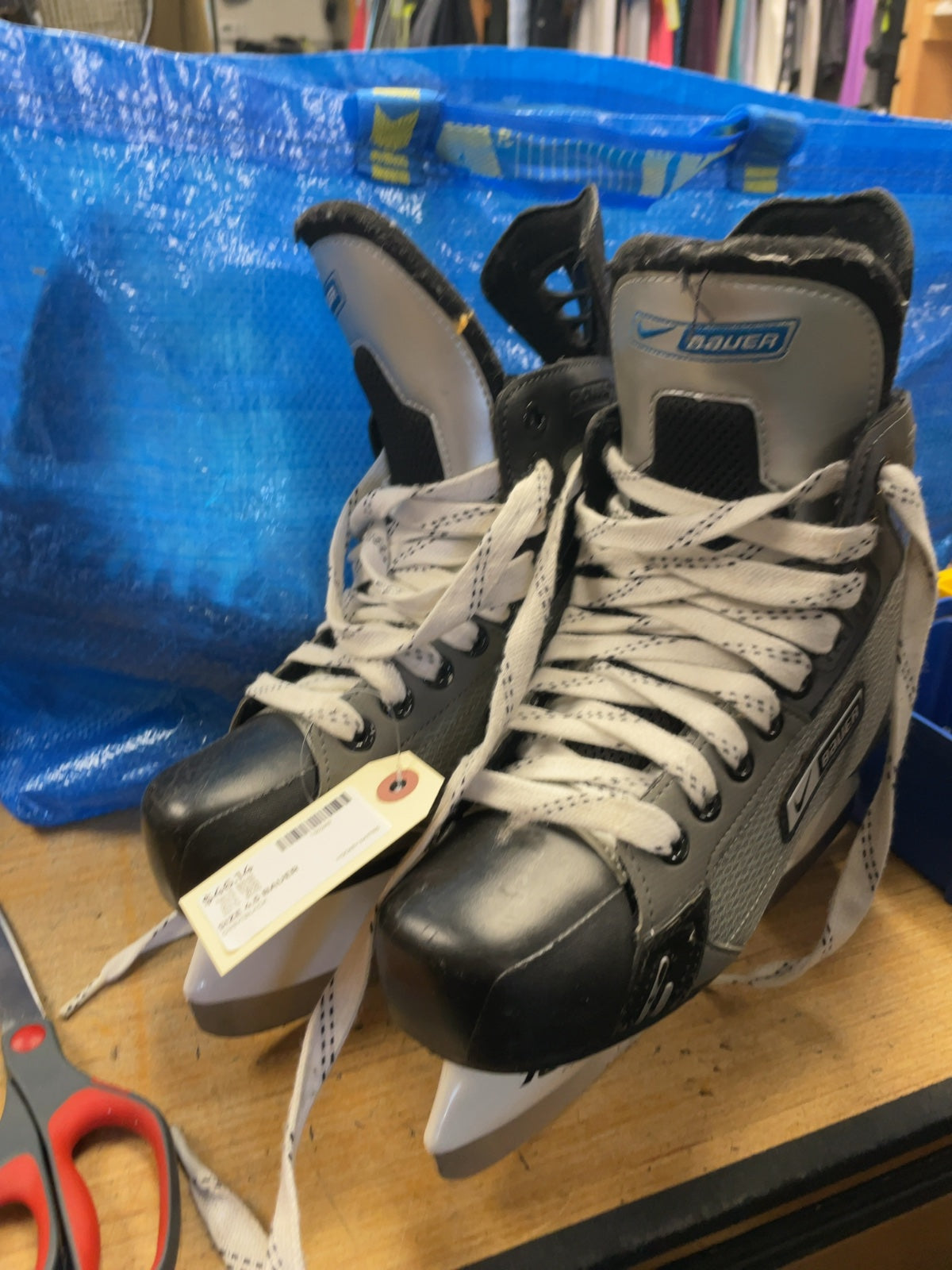 Bauer Supreme 25 Size 4.5 Hockey Skates