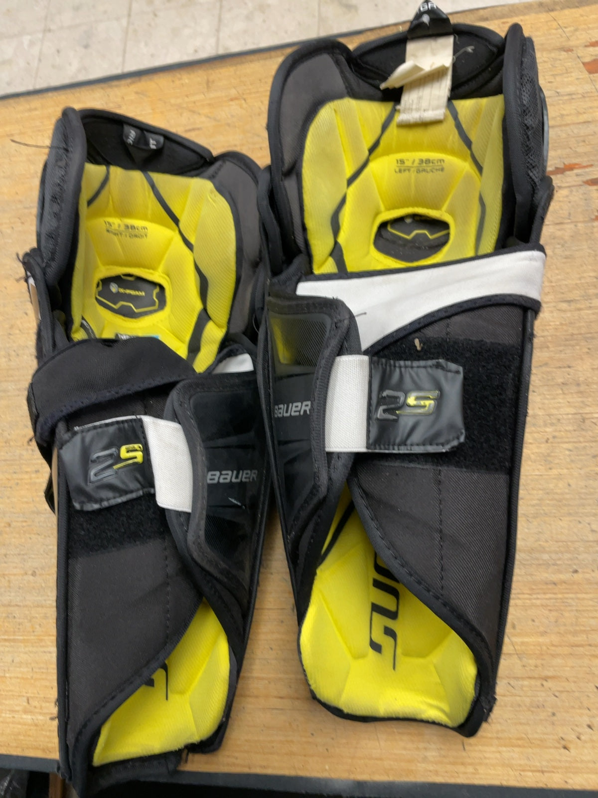 Bauer Supreme 2S AMP Hockey Shin Pads - 15"