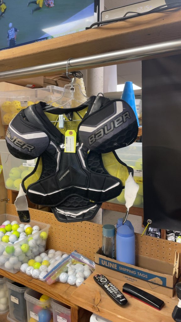 Bauer Supreme Hockey Shoulder Pads - Adult Small