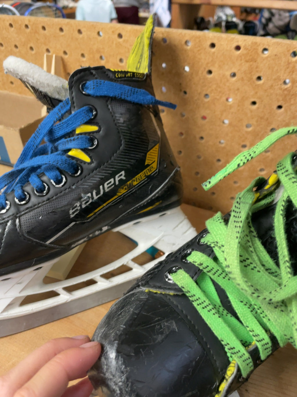 Bauer Supreme Hockey Skates Size 13.5C