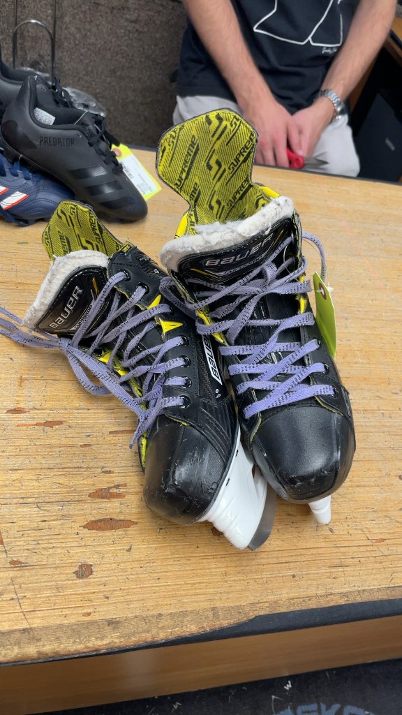 Bauer Supreme Ignite Pro+ Hockey Skates - Size 3.5