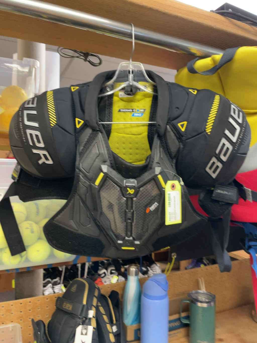 Bauer Supreme Mach Intermediate Large Hockey Shoulder Pads