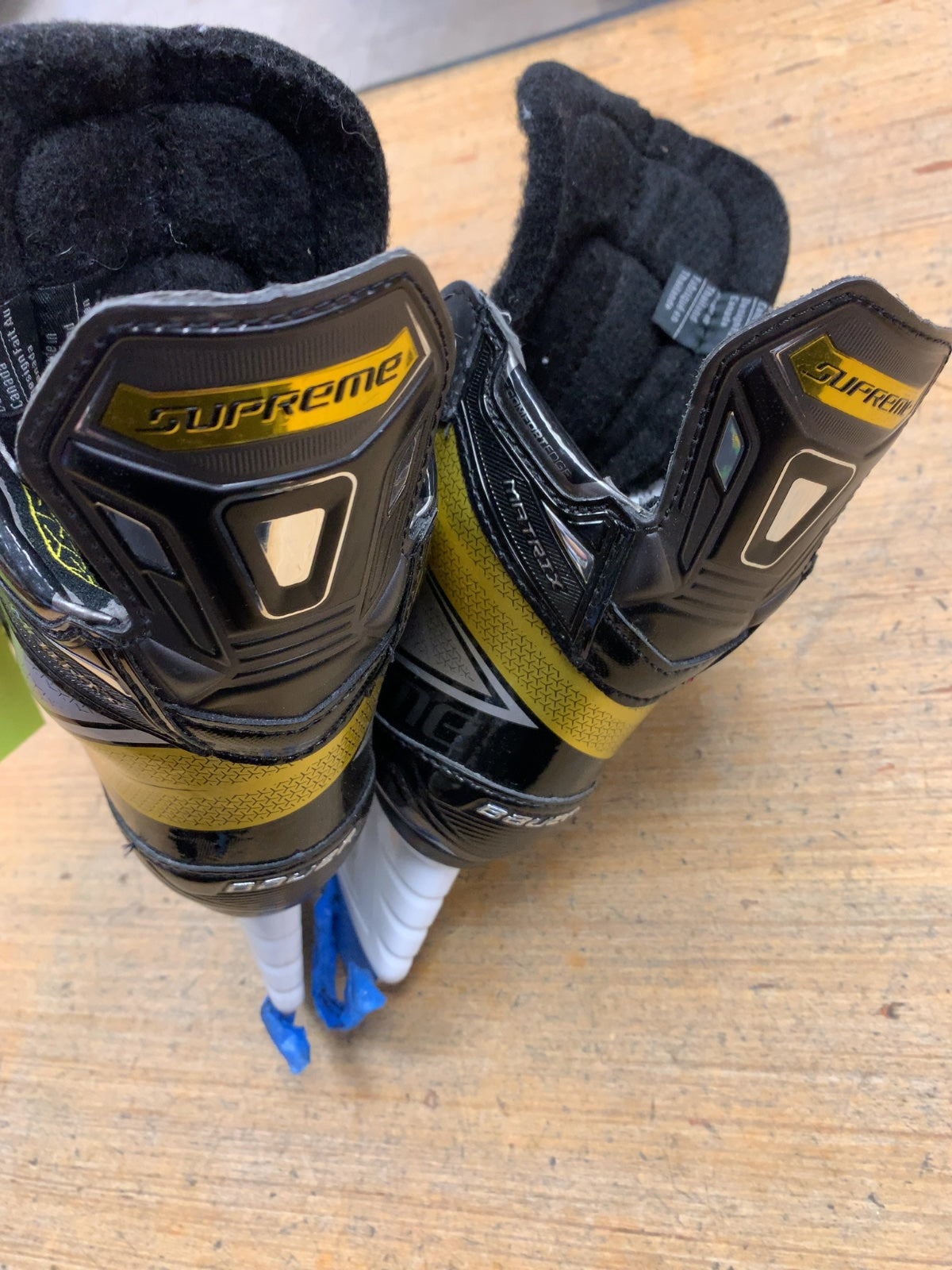Bauer Supreme Matrix Y13 D Hockey Skates