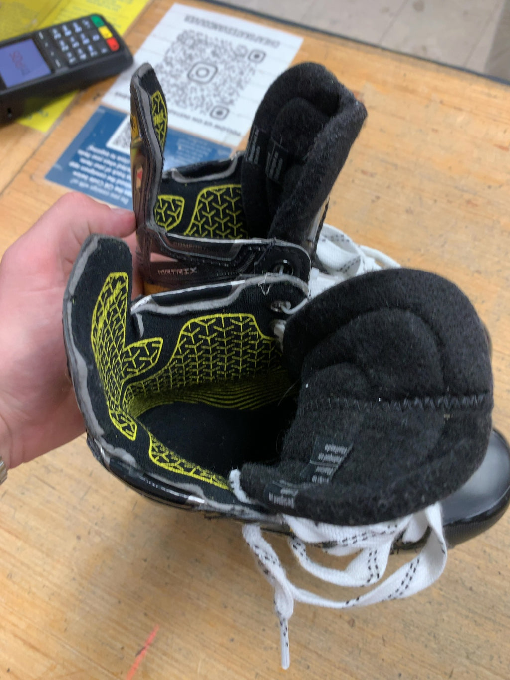 Bauer Supreme Matrix Y13 D Hockey Skates