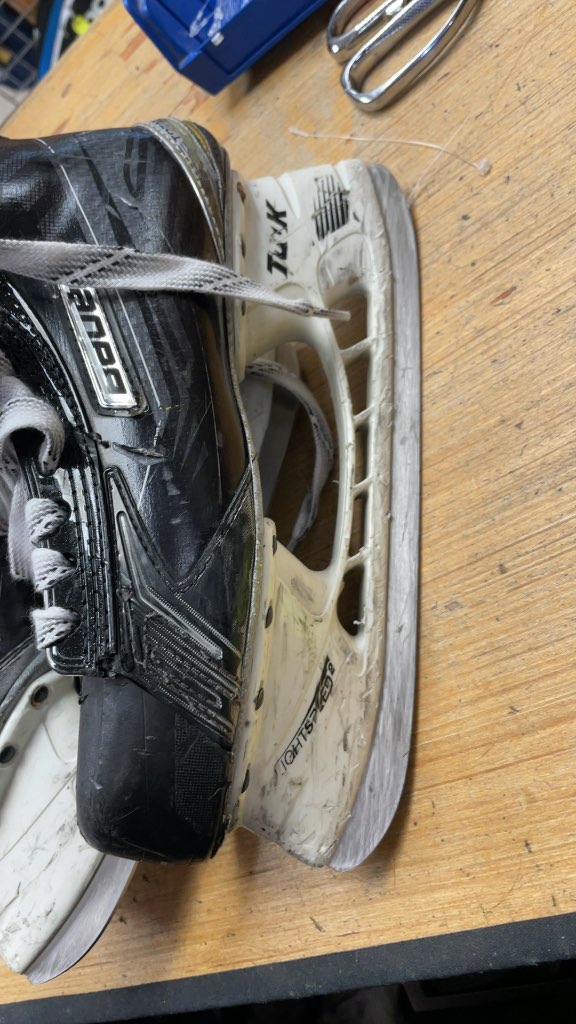 Bauer Supreme MX3 Hockey Skates - Size 6