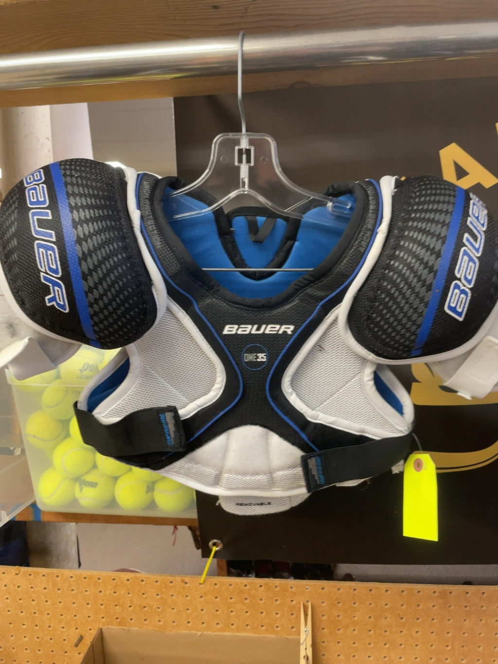 Bauer Supreme ONE.35 Junior Medium Hockey Shoulder Pads