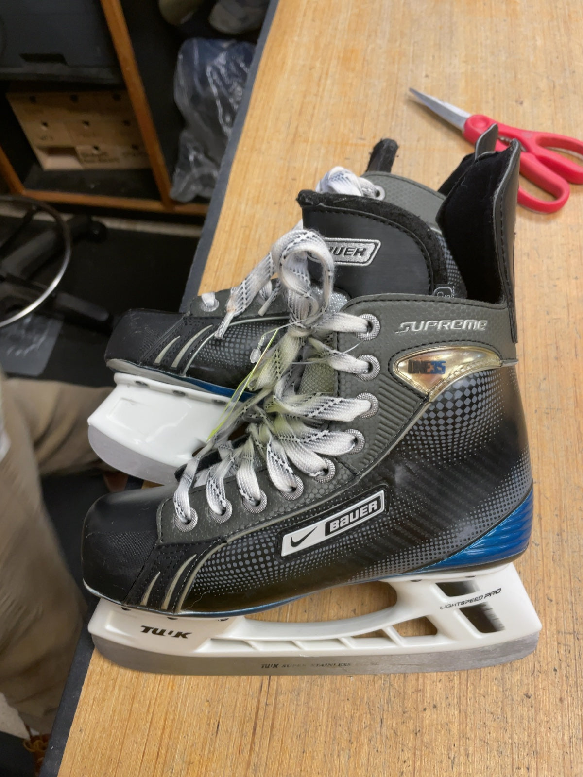 Bauer Supreme One.35 Size 3.5 Hockey Skates