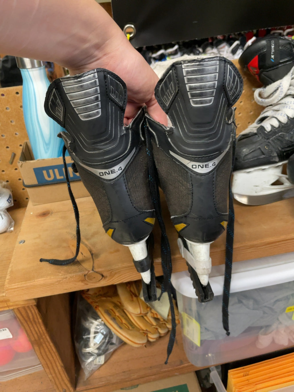 Bauer Supreme One.4 Size 1 Hockey Skates
