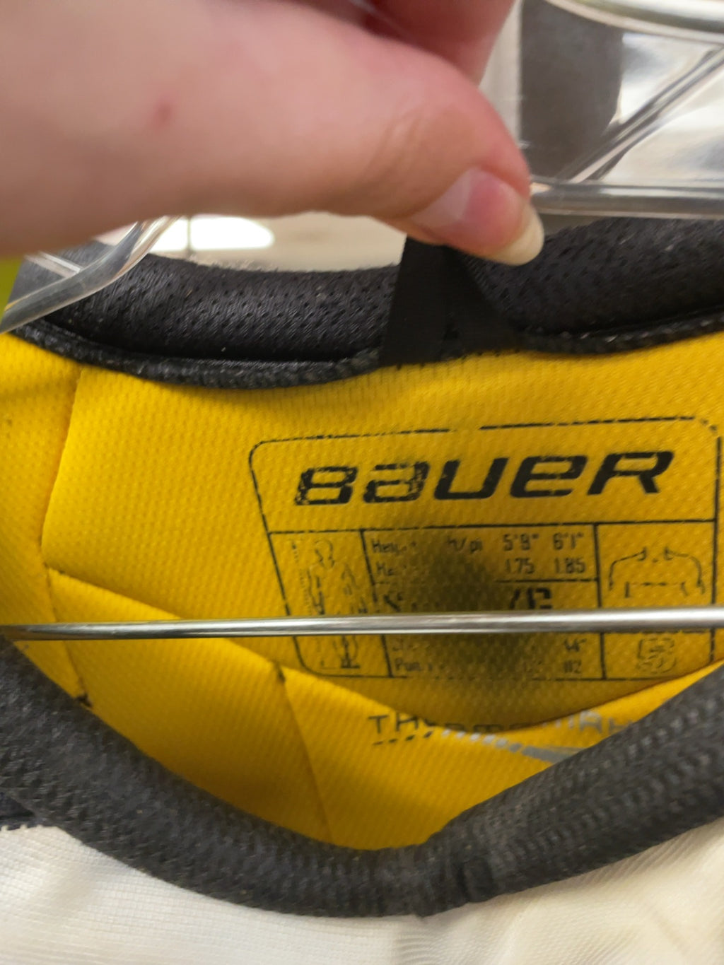 Bauer Supreme OneLTX Pro Size Large Hockey Shoulder Pads