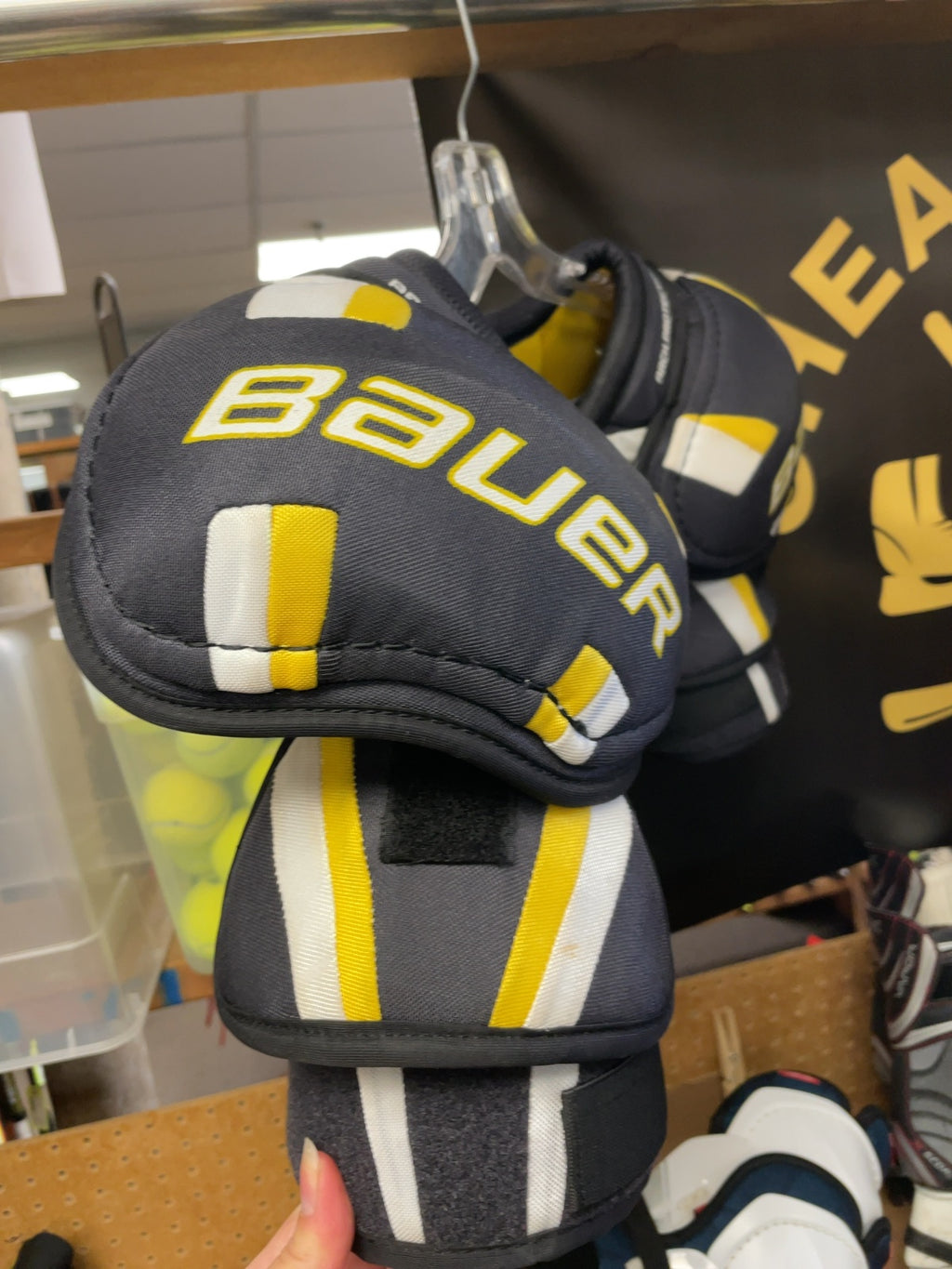Bauer Supreme OneLTX Pro Size Large Hockey Shoulder Pads