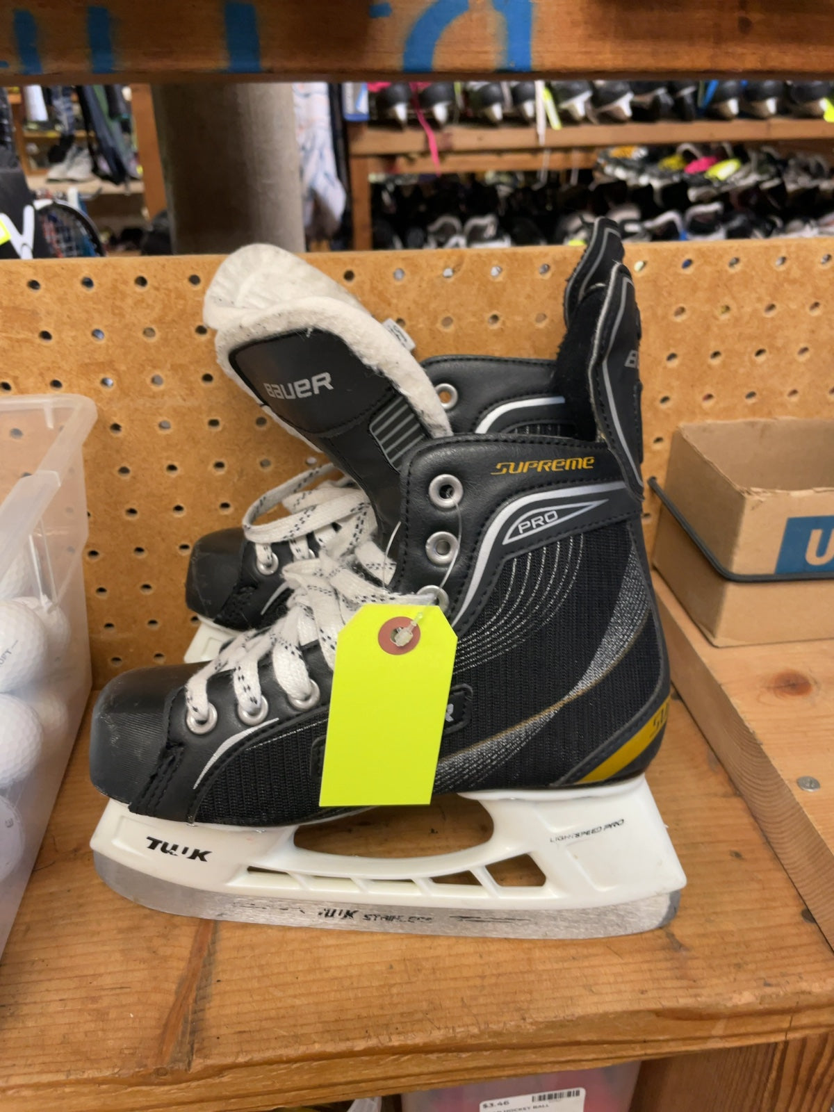 Bauer Supreme Pro Size 2 Hockey Skates