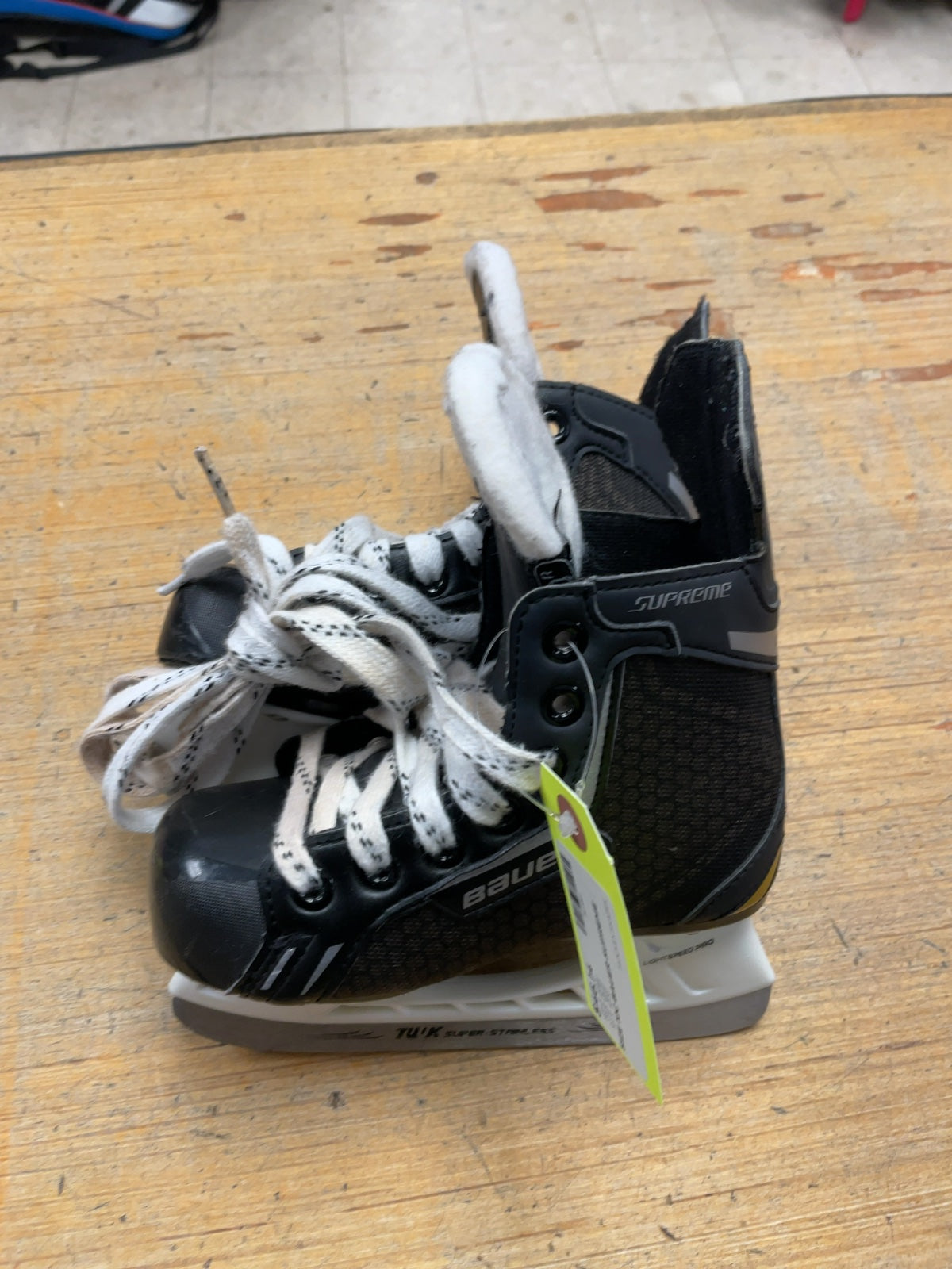 Bauer Supreme Youth Hockey Skates - Size 10R