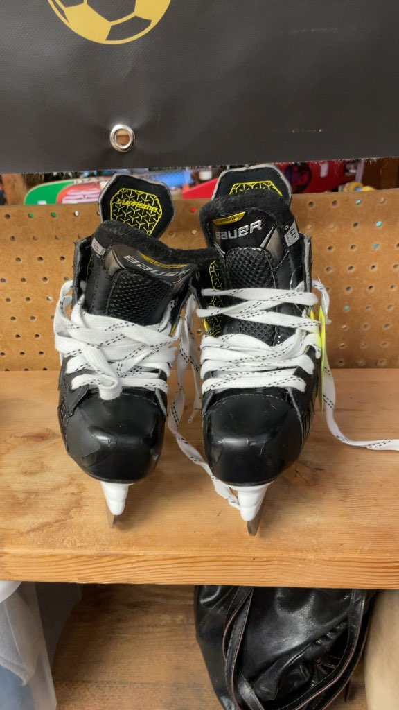 Bauer Supreme Youth Hockey Skates - Size 13C