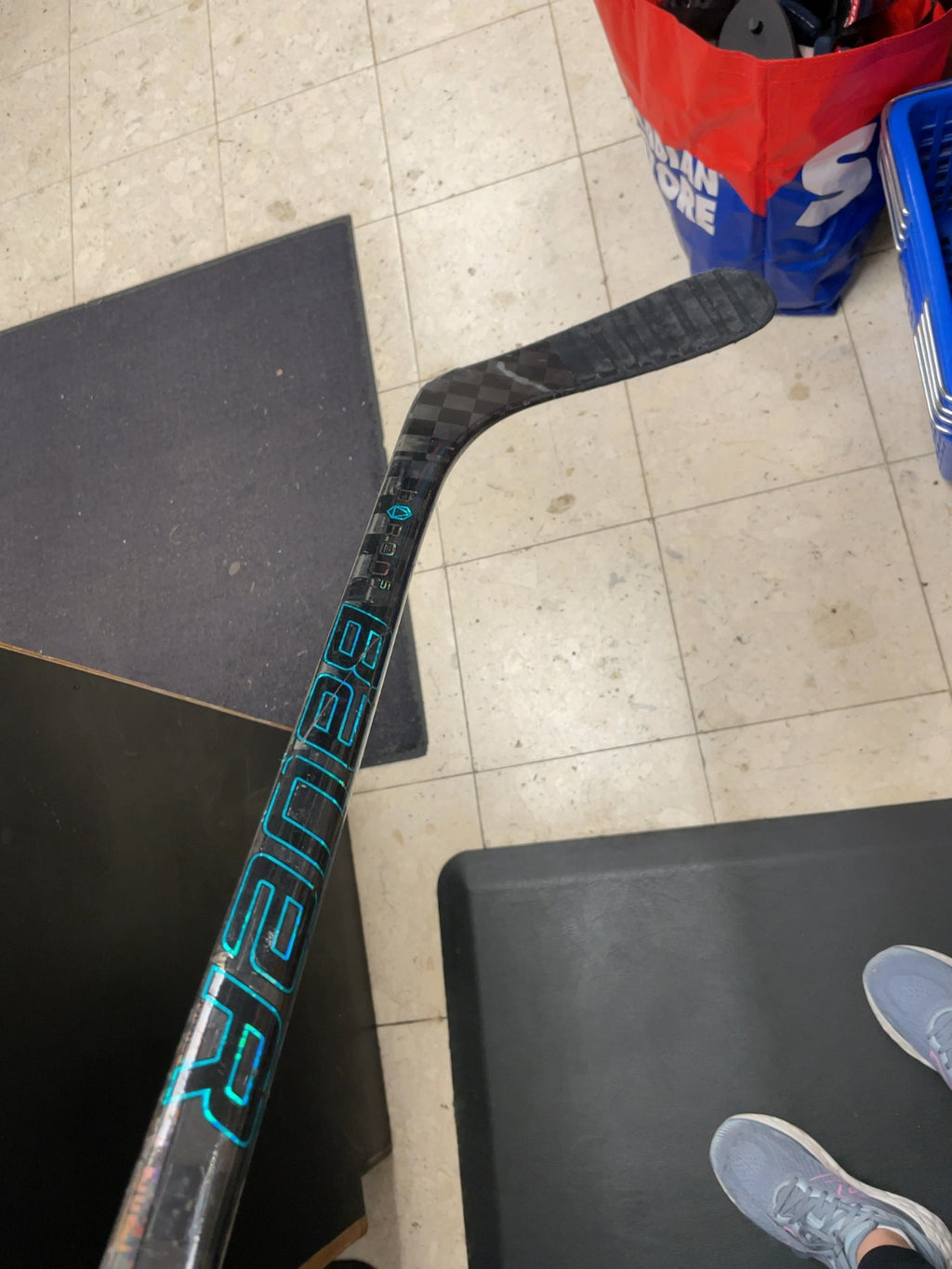 Bauer Twitch P92 65 Flex RH Hockey Stick