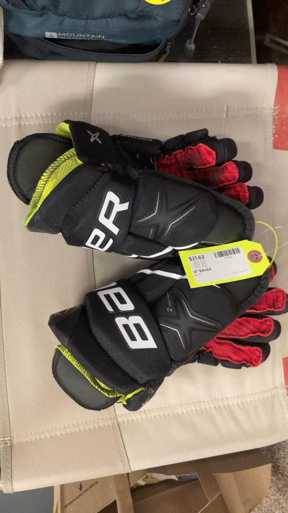 Bauer Vapor 12" Hockey Gloves