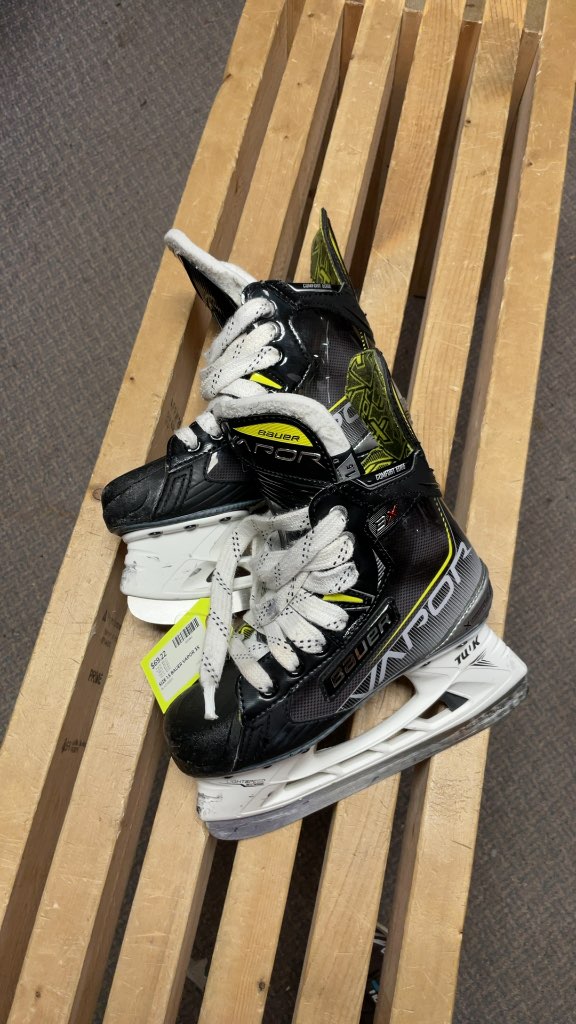 Bauer Vapor 3X Hockey Skates - Size 1.5