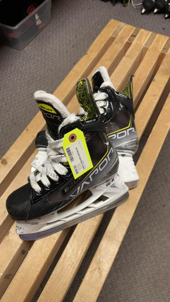 Bauer Vapor 3X Hockey Skates - Size 1.5