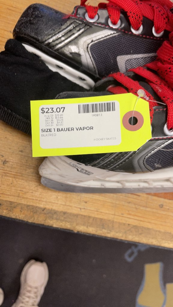 Bauer Vapor Hockey Skates - Size 1