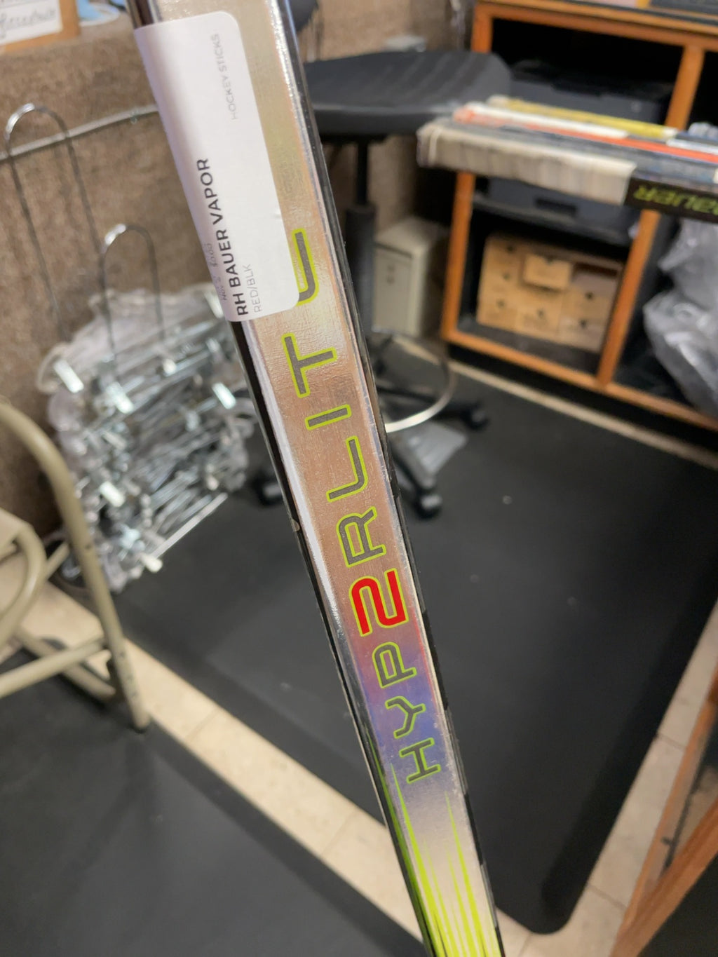 Bauer Vapor Hyperlite 2 Hockey Stick - RH