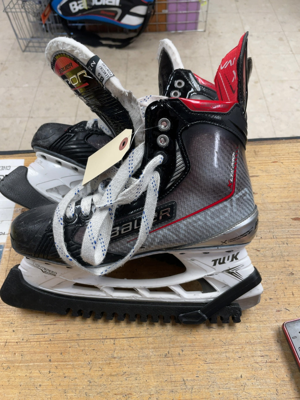 Bauer Vapor LTX Pro+ Size 8.5 Fit 2 Hockey Skates