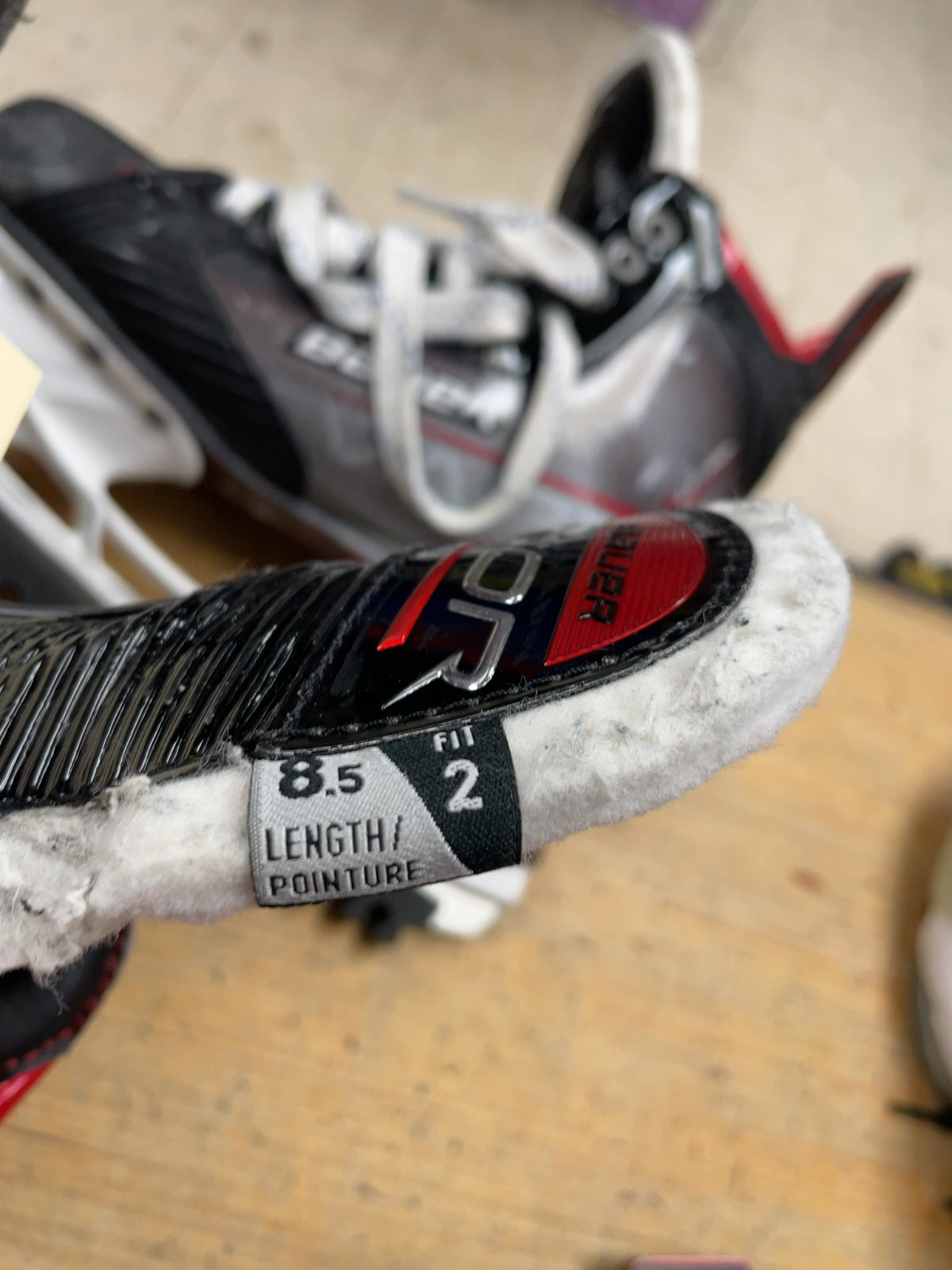 Bauer Vapor LTX Pro+ Size 8.5 Fit 2 Hockey Skates