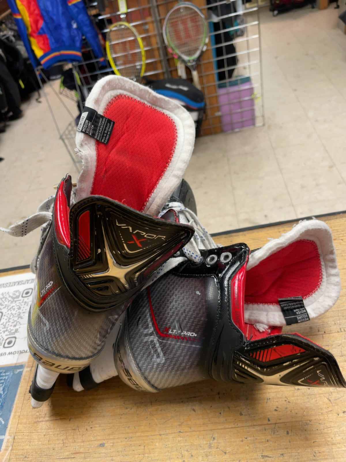 Bauer Vapor LTX Pro+ Size 8.5 Fit 2 Hockey Skates