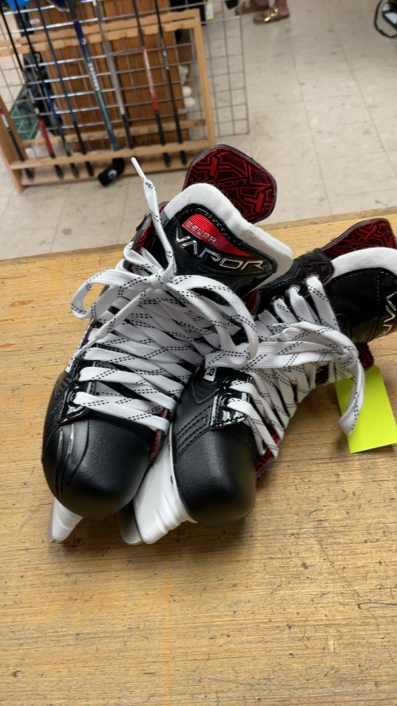 Bauer Vapor Select Hockey Skates size 2