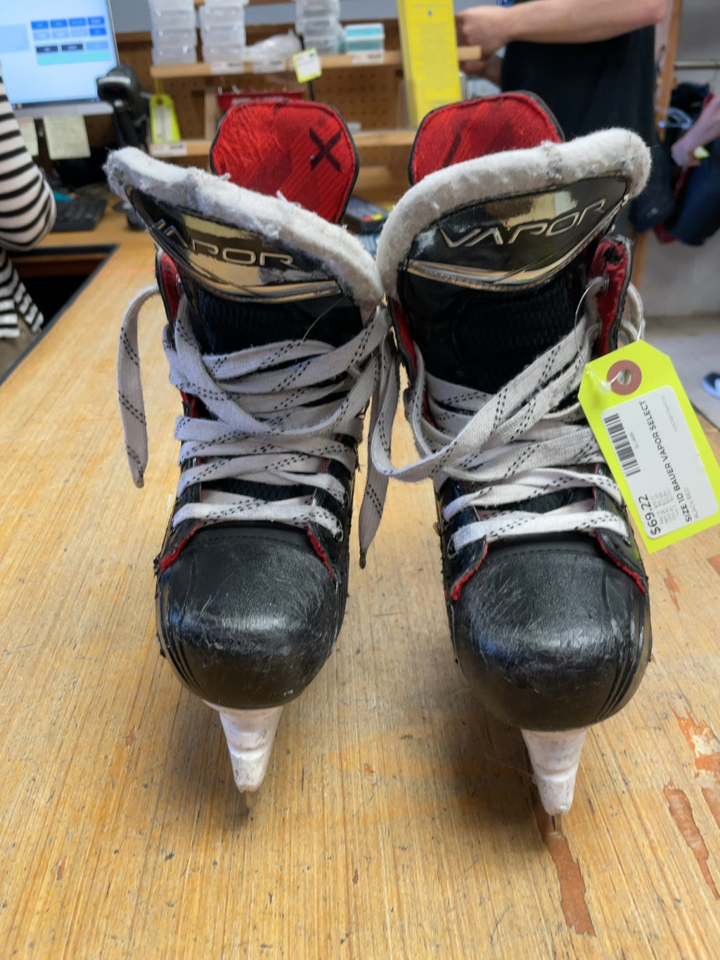 Bauer Vapor Select Size 1D Hockey Skates