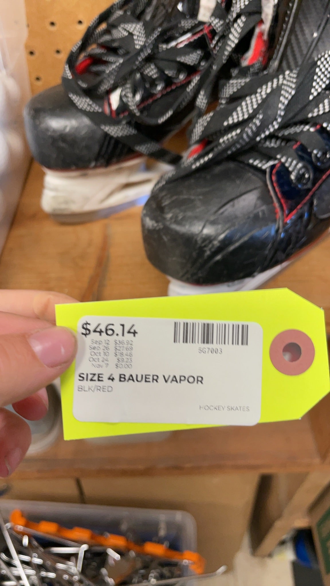 Bauer Vapor Size 4 Hockey Skates