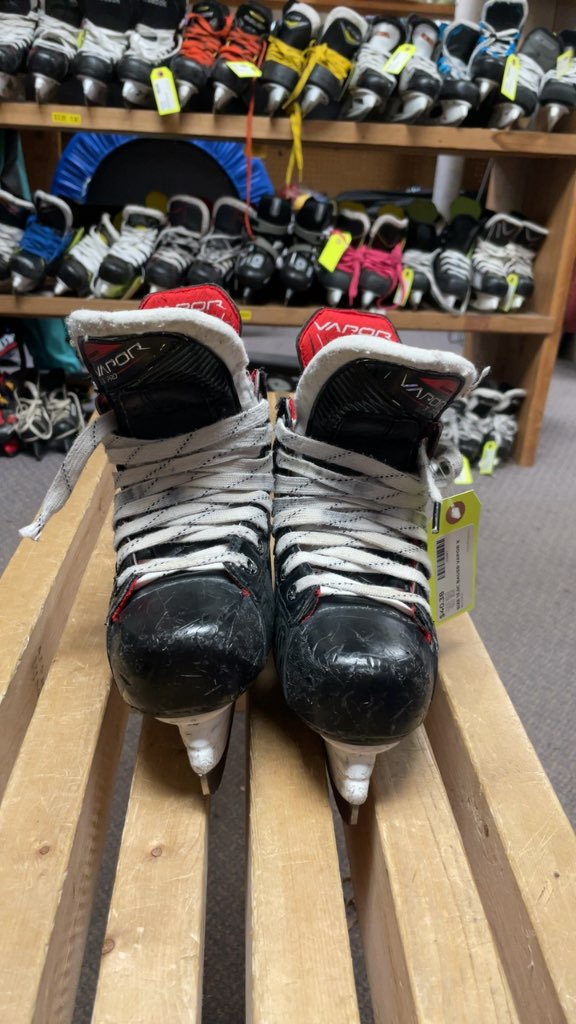 Bauer Vapor X Hockey Skates - Size 13.5C