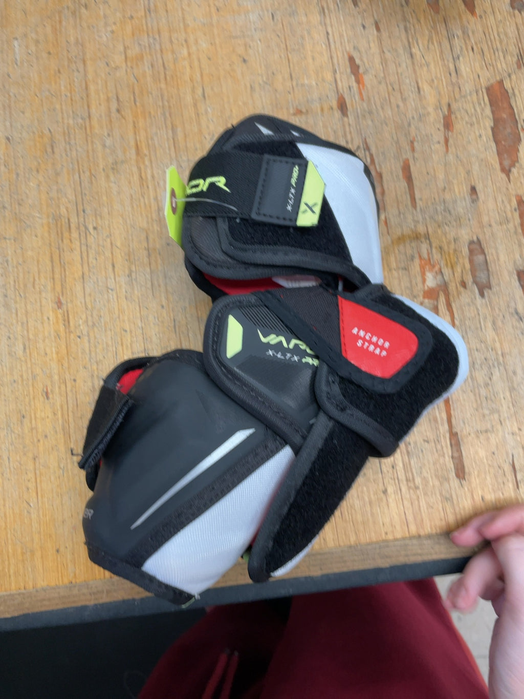 Bauer Vapor X-LTX Pro+ Size M Hockey Elbow Pads